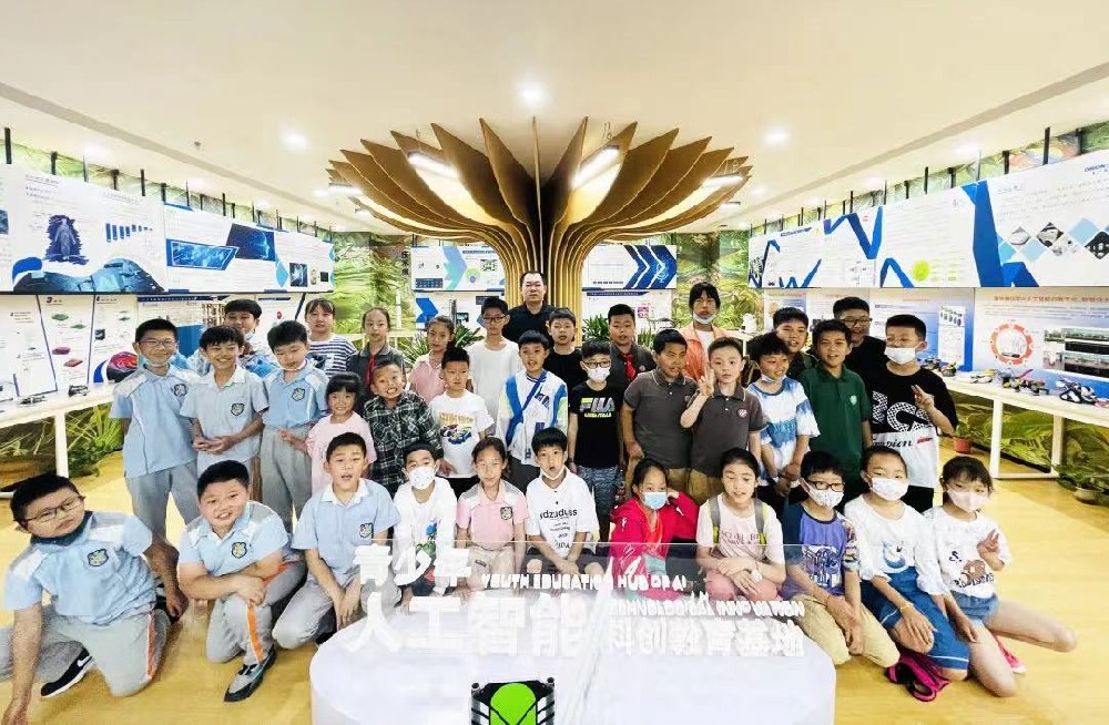 科技之春 | 青少年人工智能科普教育基地寻找“工程天才”公益科普活动圆满举办