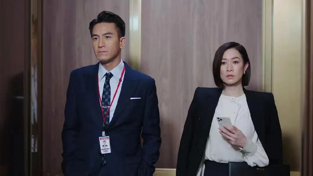 《新闻女王》：做到这几点，你也可以做职场王者！